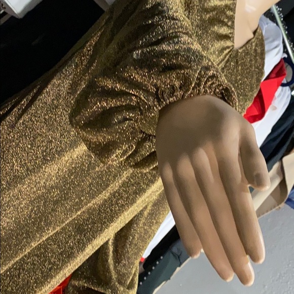 🎞📸RUNWAY METALLIC GOLD GUCCI DRESS - Picture 10 of 16